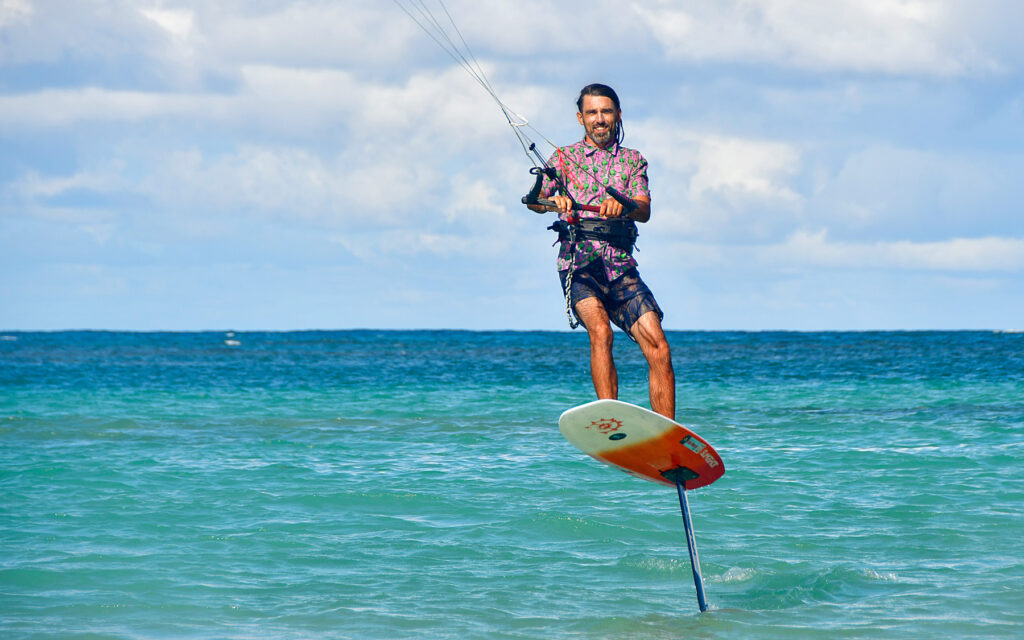 kitesurfer on a slingshot hydrofoil